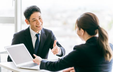 助成金申請を専門とする社労士のご紹介